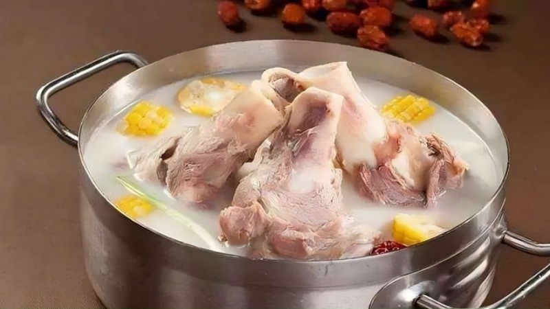 Xương ống heo luộc